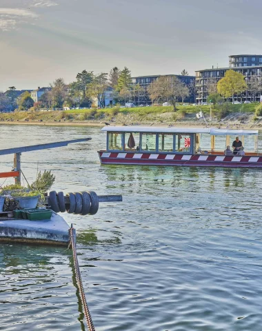 Traversée du Rhin avec un bac téléphérique