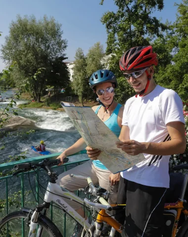 Découvrir 3 pays à vélo